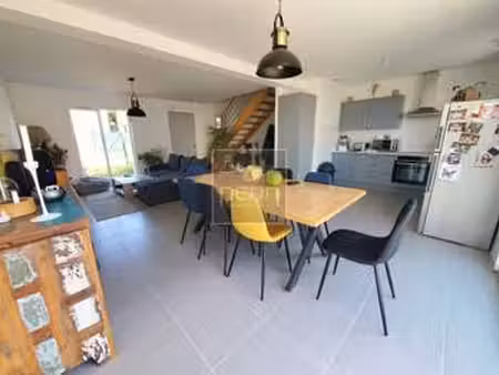 location maison à changé (53810) : à louer / 103m² changé