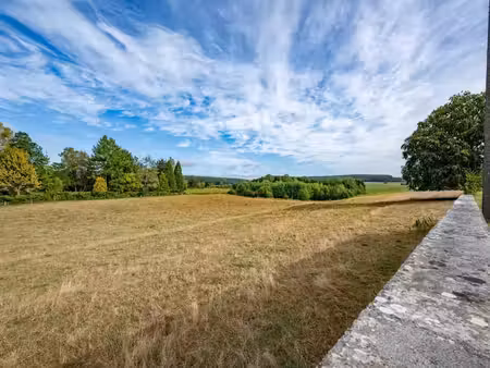 terrain de 35 ares situé à journal en fin de zone à bâtir