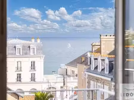 vente appartement 4 pièces bord de mer à dinard (35800) : à vendre 4 pièces bord de mer / 
