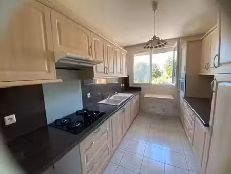 location appartement 3 pièces 60.7 m² à nevers (58000)  563 €