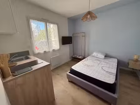 location meublée appartement 1 pièce 15 m² à angers (49000)  539 €