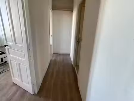 location appartement 5 pièces 88 m² à saint-agrève (07320)  550 €