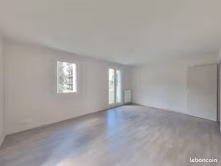 appartement 3 pièces 69 m² - proche christ roi