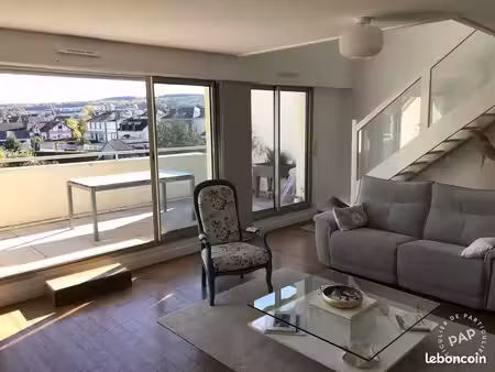 a louer appartement f4 - 3 chambres avec 1 terrasse  place de parking  cave - rés. standin