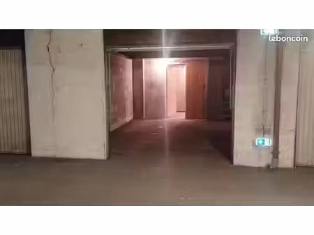 garage à louer