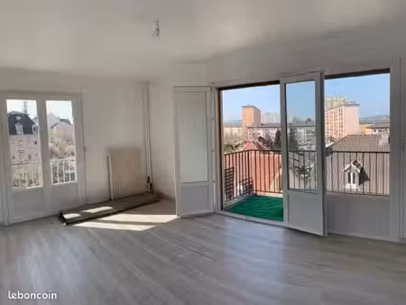 f3 à louer