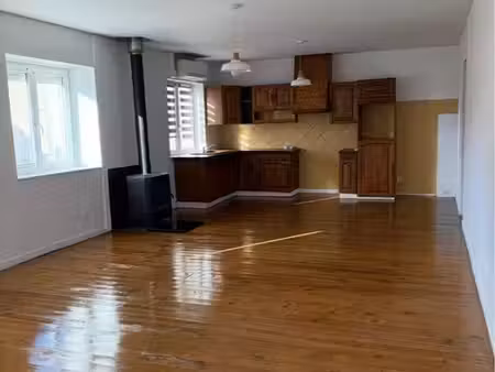 à louer – appartement f4 – 98 82 m² – rainville (88170)