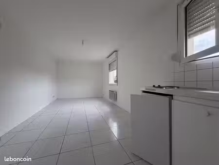 studio 1 pièce 22 m²