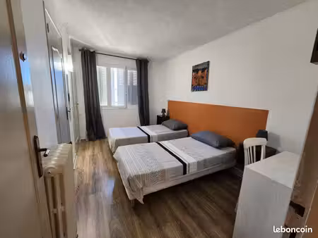 chambre dans grand appartement