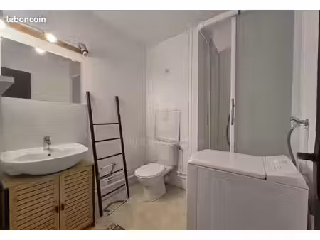 studio 1 pièce 26 m²