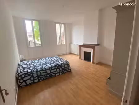location d’un appartement t3 meublé situé au centre ville de moissac