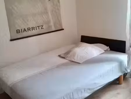 location meublée appartement 1 pièce 25 m² à biarritz (64200)  670 €
