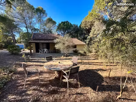 à vendre – maison de plain-pied au cœur de la nature à jouques (13490)