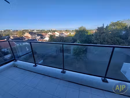 parc de procé - t2 avec balcon et stationnement