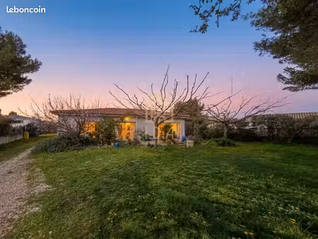 propriété 3 pièces 108 m²