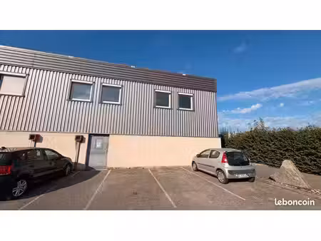bureaux 180 m² – 7 bureaux – parking – vaulx-en-velin
