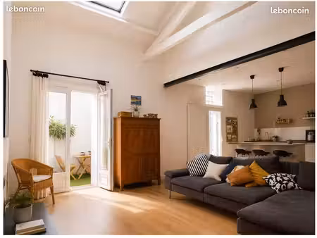 rare à saint-victor/endoume – maison de ville de caractère 3 chambres  116 m² avec terrass