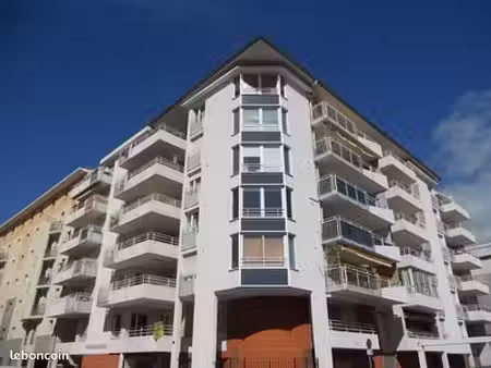 parking 5 m² nice