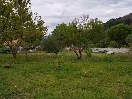 terrain à bâtir de 1000 m² à la roquette-sur-siagne (06)