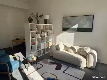 location cabinet 30m2  le week-end  marseille 6eme