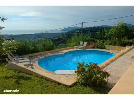 villa vue mer panoramique jardin et piscine