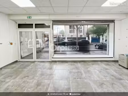 local commercial 67 m²