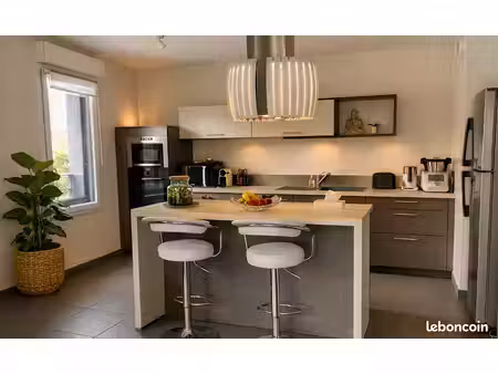 t3 lumineux 72 m² – balcon 14 m² – photo sans ia coup de cœur garanti – climatisé + box ga