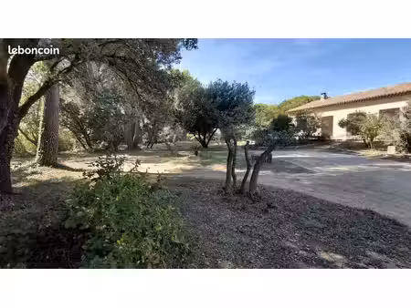 villa 4 pièces 115 m²