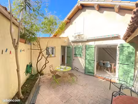 villa 3 pièces 65 m²