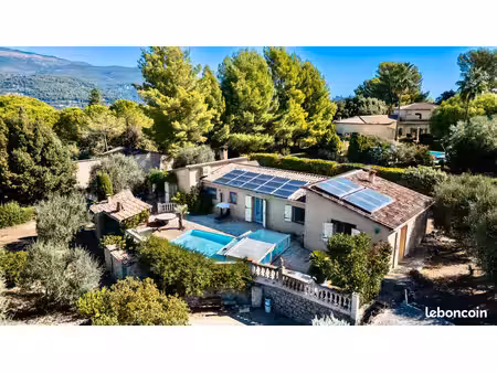 propriété 6 pièces 154 m²