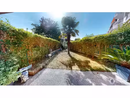 t3 avec jardin copro fermée