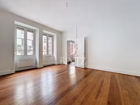 4 pièces avec balcon - contades
