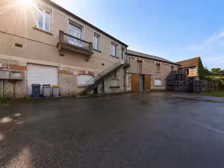 montlouis sur loire - cave de 600m² + bâtiment de 330m²
