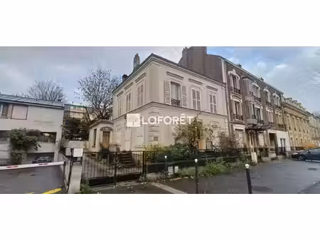 à vendre - batisse de 384 m² au sol à renover- choisy-le-roi centre