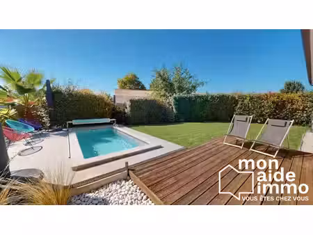 maison t5 de 110 m² avec piscine - commodités à pied