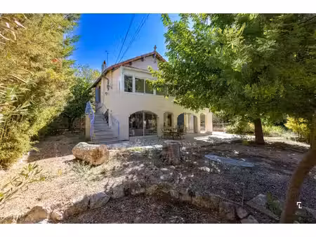 villa amica - villa t4 de 121 m² - terrain de 1156 m² - dépendance - 13190 allauch