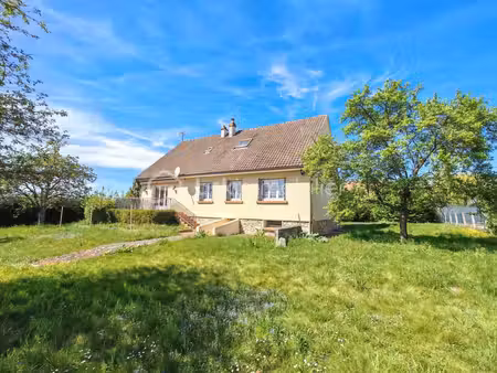 charmante maison de 6 pièces avec balcon  jardin  sous-sol et 3 parkings à découvrir !