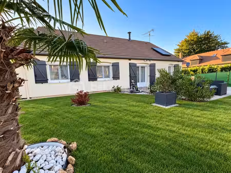 maison familiale de plein pied– 3 chambres – terrain de 875 m² – excellentes performances 