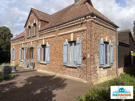 beaucourt-en-santerre  corps de ferme  autonomie de plain-pied 