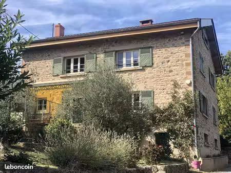 maison de caractère en pierre de 170 m² avec vue sur lyon – 4 ch + bureau – terrain 2 600 
