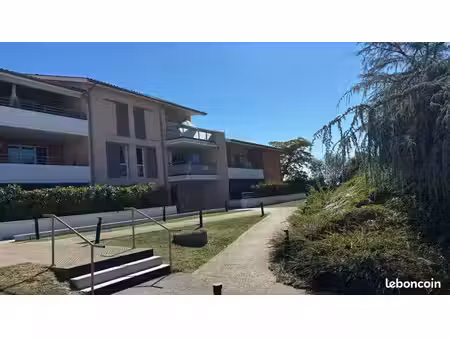 t2 avec jardin sans vis-à-vis et garage