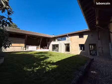 propriété 7 pièces 246 m²