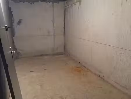 cave 30 m2