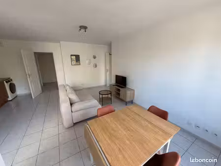 t2 de 46 5m2 avec place de parking