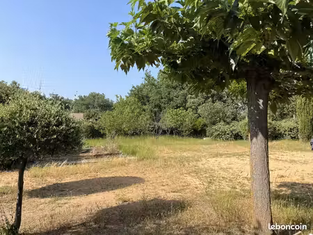 terrain 1 100 m² gareoult