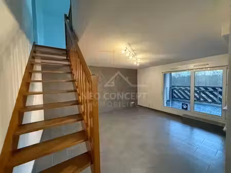 bel appartement duplex 3 pièces de 77m² + cave + garage