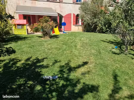 t3 avec grand jardin gap polyclinique