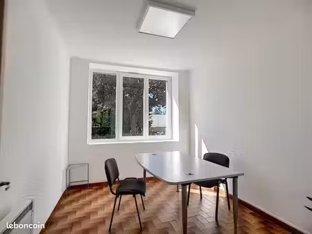 bureaux 12 m² cheny