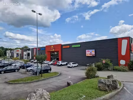 local commercial 900 m² epinal
