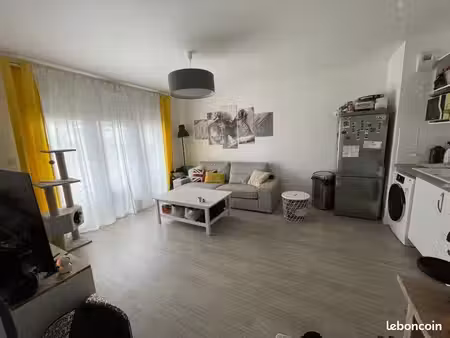 t2 42 m2 avec terrasse et parking – égly – vendu loué